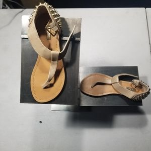 Wild Fire Sandals sz 5.5 Tan Studded